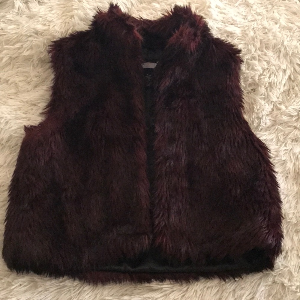 🍦4 for $12🍦Daytrip || Faux Fur Vest